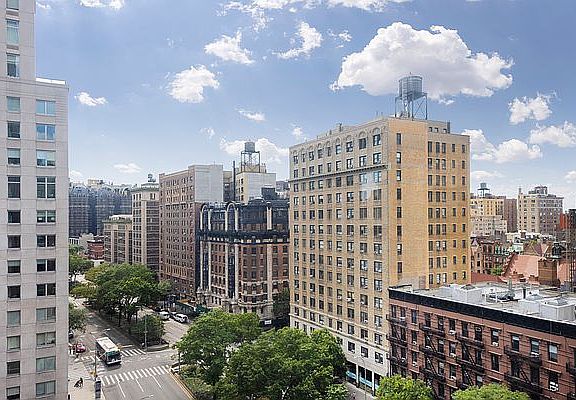 3rd image of 230 W 79th St #91S