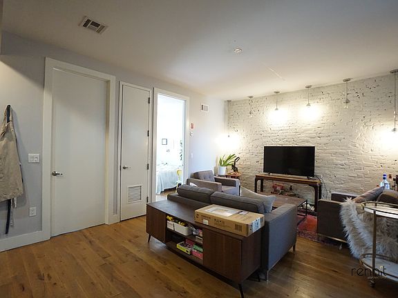 3rd image of 1059 Bergen St APT 3A