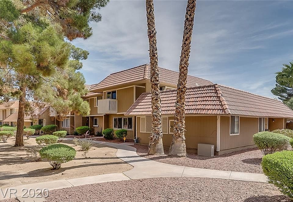 1st image of 2446 Paradise Village Way