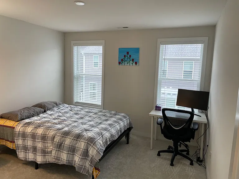 294 Kennedy Dr — Photo 32