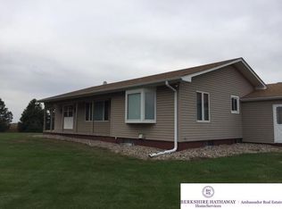 724 County Road R, Yutan, NE 68073