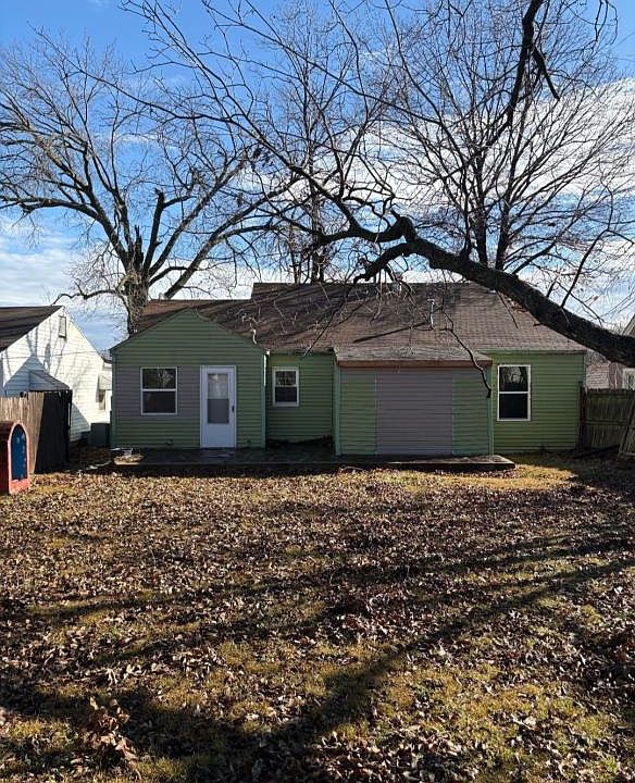 1st image of 1439 S Oak Ave