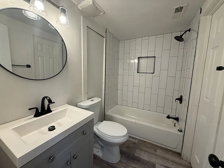 2557 Adams Ave #4 — Photo 12