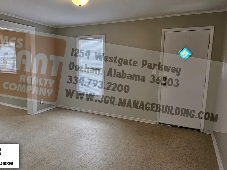 1107 E Lafayette St — Photo 8