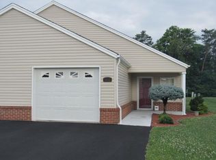 1410 Lodge Pine Walk, Kingsport, TN 37660