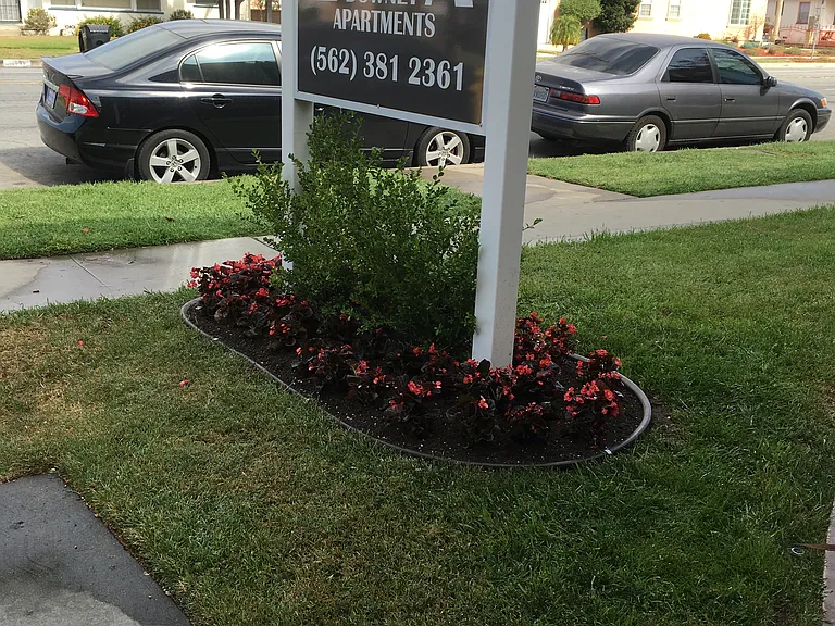12048 Downey Ave #T — Photo 13