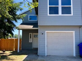 12140 SE Woodward Pl, Portland, OR 97266