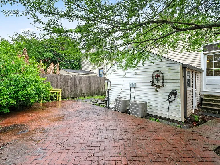 1700 Fern St — Photo 10
