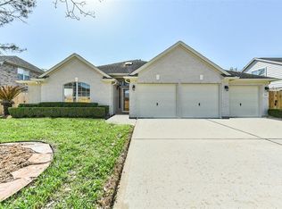 3116 Ivydale Rd, Pearland, TX 77581
