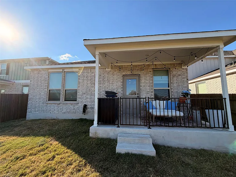 112 Bennington Dr — Photo 23