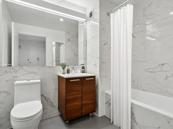 125 Delancey Street image 4 of 13