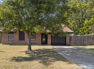 248 Mountain View Dr, Azle, TX 76020