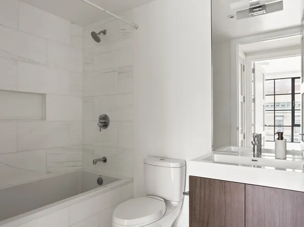 536 East 13th Street image 5 of 7