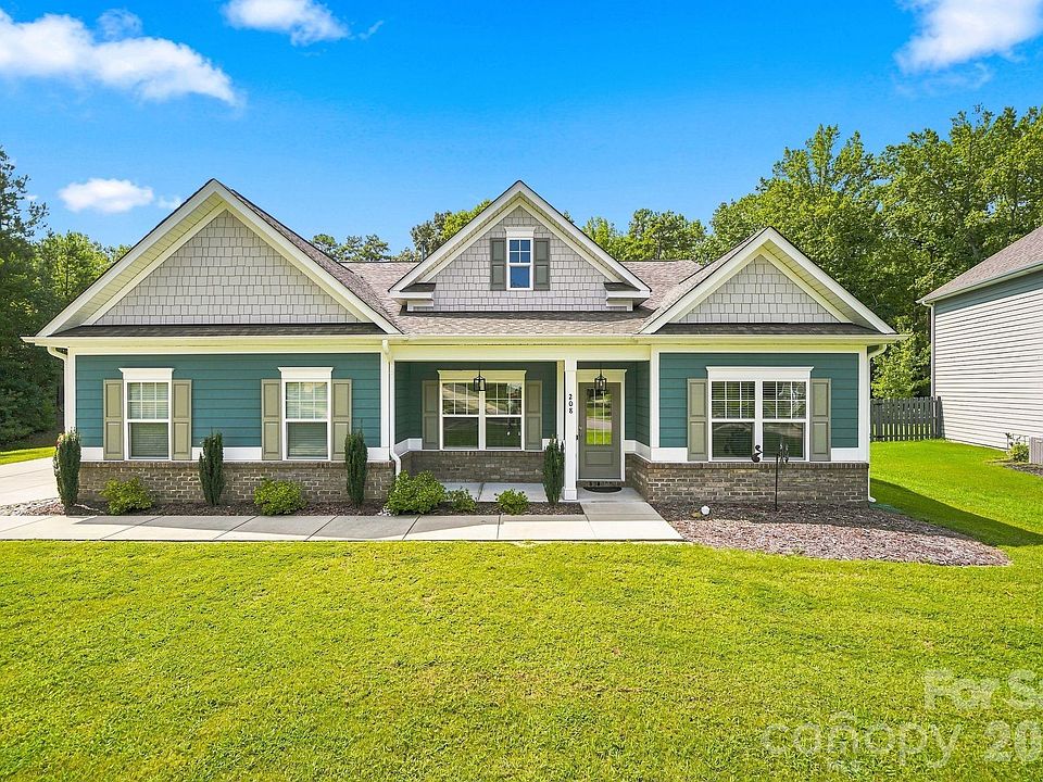 1st image of 208 Clauser Rd S
