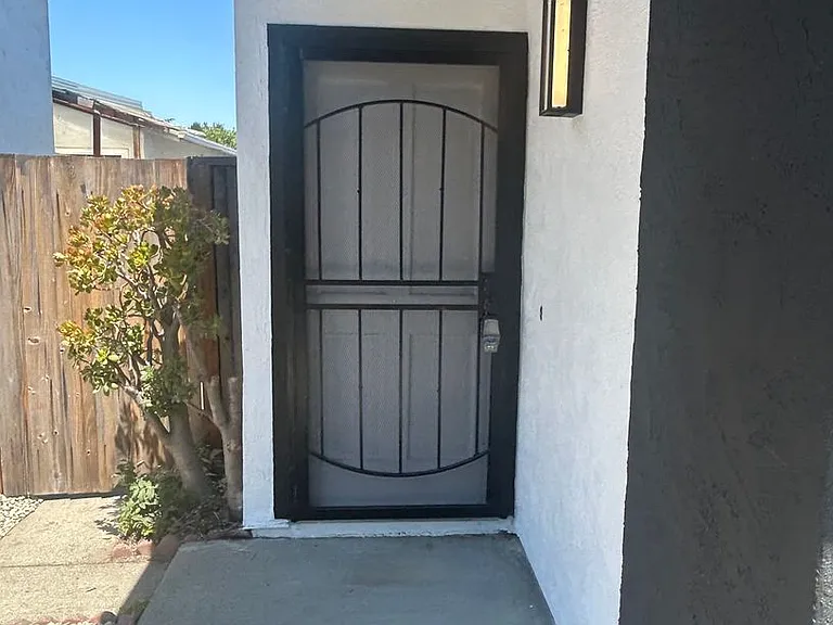 3631 Dunbar Ct — Photo 2