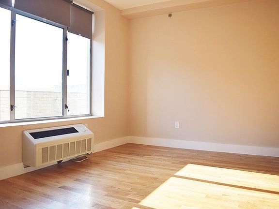 2nd image of 96 Steuben St APT 07B