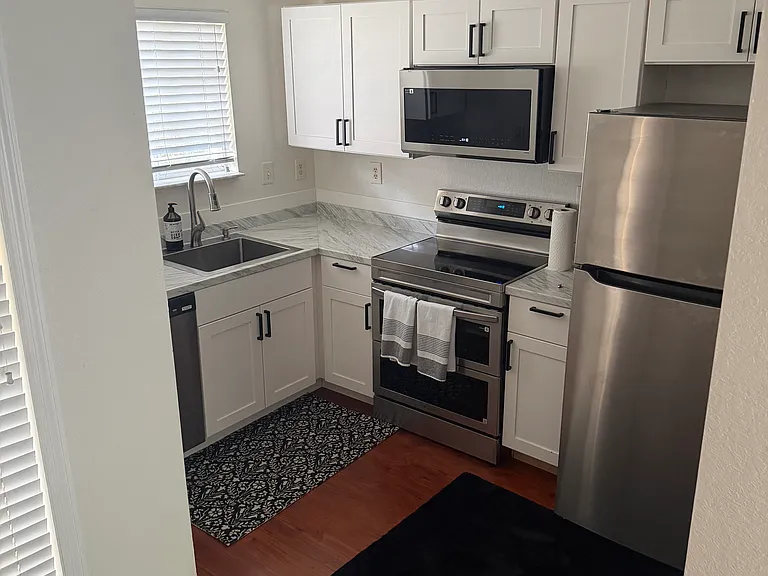 2082 NE 167th St #3 — Photo 9