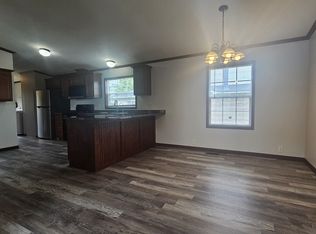 6355 Kingsway Dr #243, Fenton, MI 48430