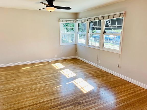 3rd image of 609 W 37th St