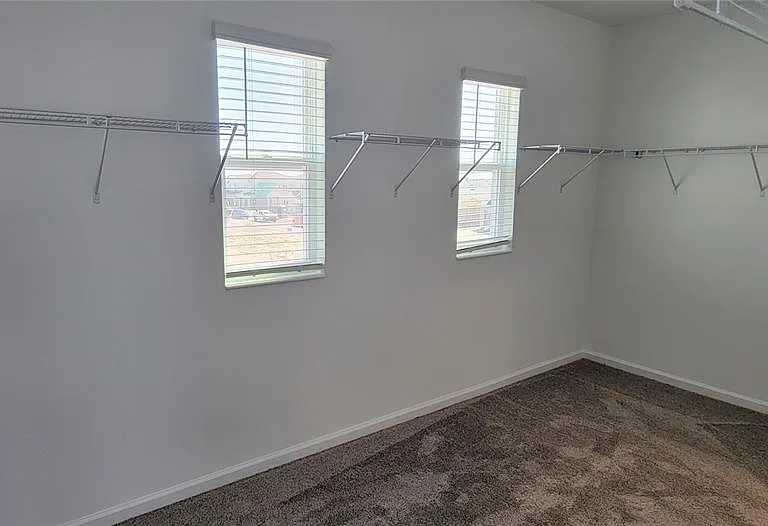 2587 Runners Cir — Photo 24