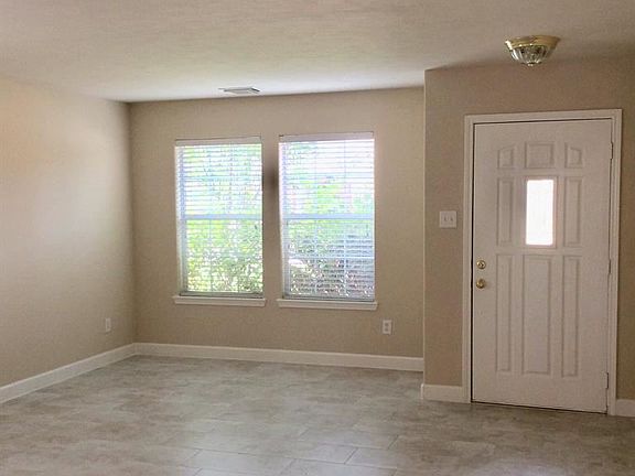 3rd image of 19323 Desert Calico Ln