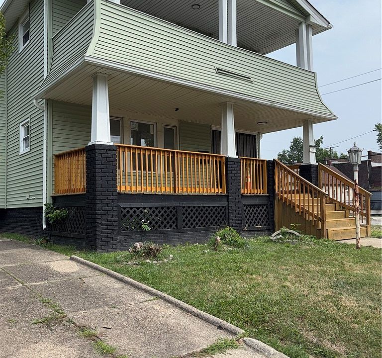 1st image of 3593 E 131st St