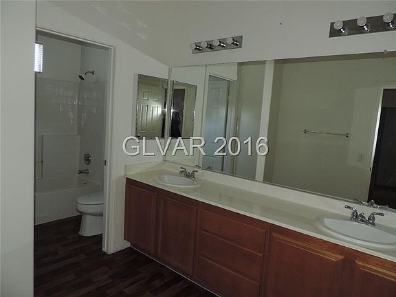 3rd image of 133 Lakewood Garden Dr #0