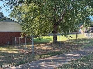 4th image of 6645 Riverdale Rd
