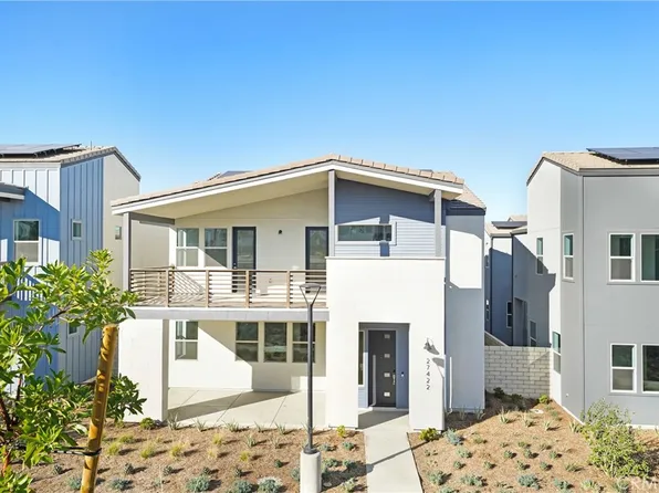 27422 Creekwood Ln, Valencia, CA 91381