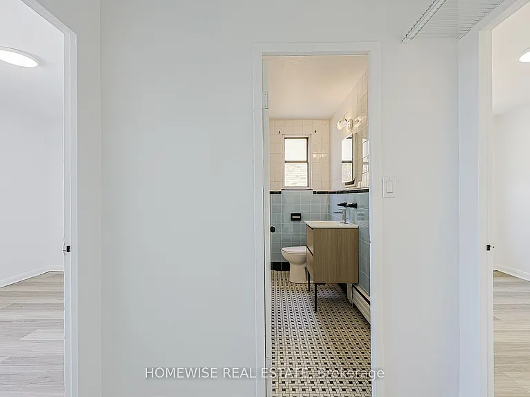 2204 Dufferin St #202 — Photo 12