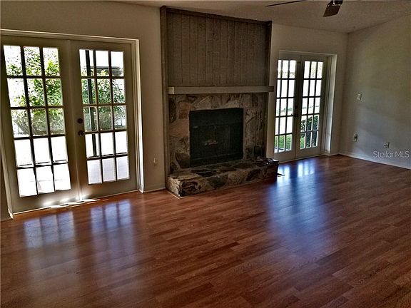 5th image of 1618 Monterey Dr