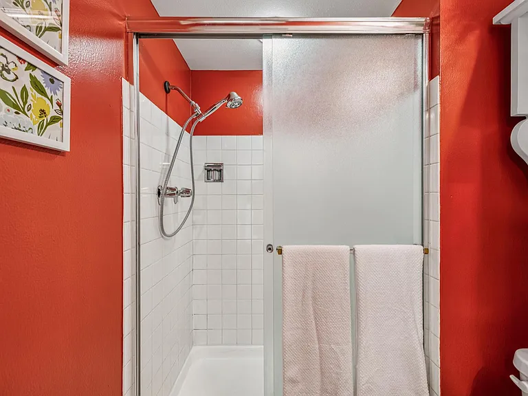 811 York St #326 — Photo 17