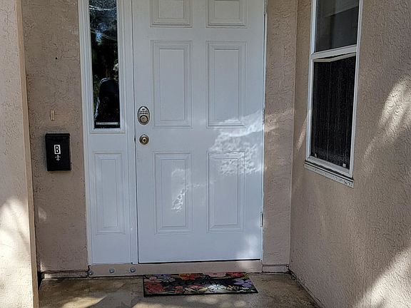 2nd image of 909 SW Jacqueline Ave APT B