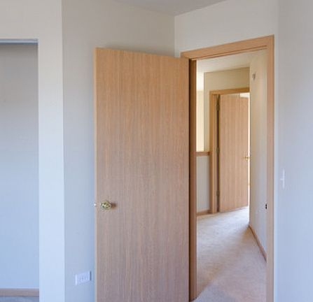 2nd image of 490 Vaughn Cir #490