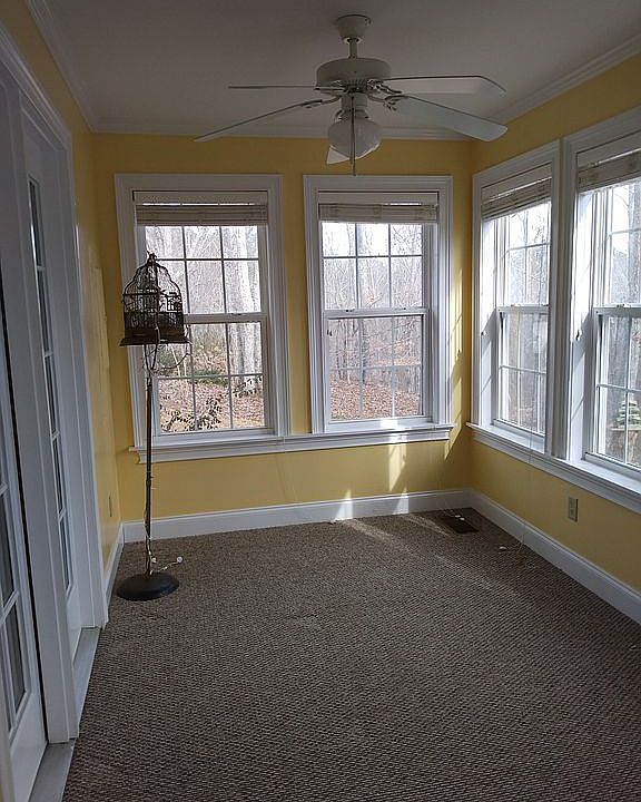 Bonus room with closet,