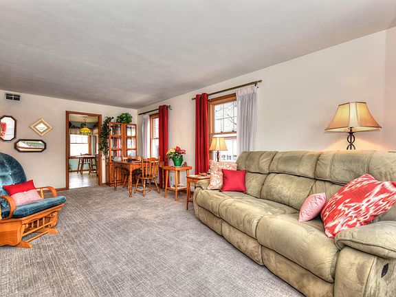 4th image of 2654 N 74th St