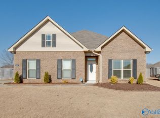 135 Lexi Ln, Meridianville, AL 35759