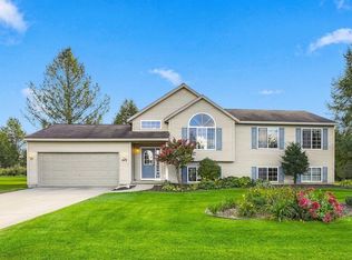 577 Strohm Rd, Traverse City, MI 49696