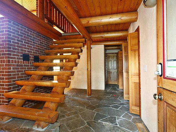 4th image of 22549 Treefarm Ln NE