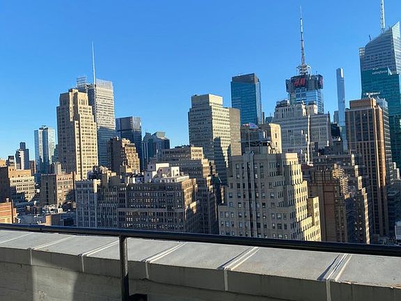 4th image of 50 W 34th St APT 4A8