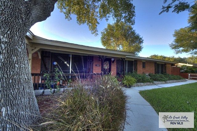 1st image of 1025 E Ebony Dr