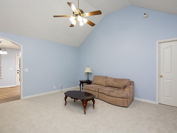 3rd image of 145 Turner Ave