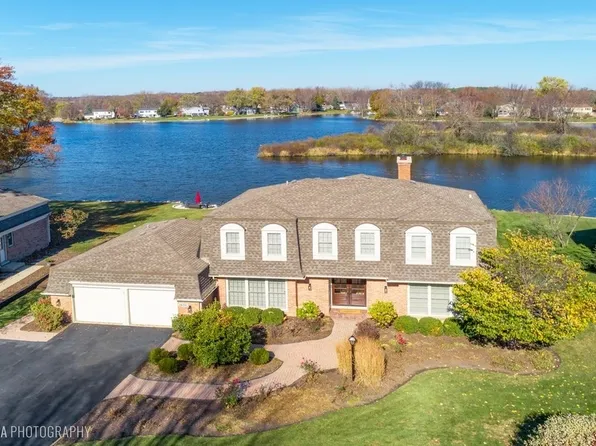 1400 Lake Shore Dr S, Barrington, IL 60010