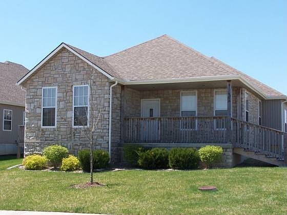 2nd image of 502 Village Ln
