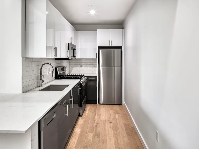 473 W 125th St #3A — Photo 4