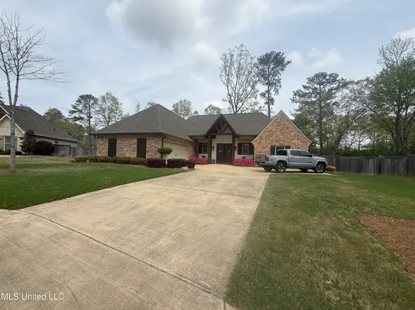 122 Rosemont Dr, Brandon, MS 39042