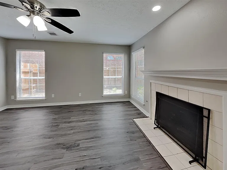 1211 Atlanta Dr — Photo 6
