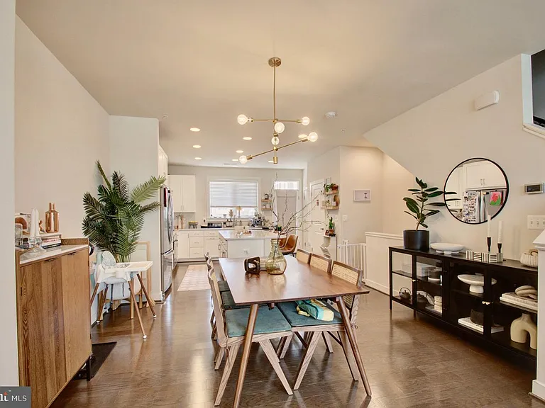 8078 Tribeca — Photo 16