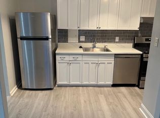 12211 Braxfield Ct APT 7, Rockville, MD 20852