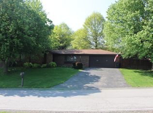 105 Laddie Dr, Washington, PA 15301